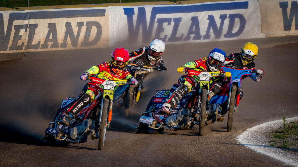 Gislaved, SVERIGE - 3 September 2024 : Bilder från första semifinal matchen i Bauhausligan mellan Lejonen och Indianerna på OnePartnerGroup Arena den 3 September i Gislaved ( Foto: Douglas Svalin / SarnehedPhoto )  Nyckelord Keywords: