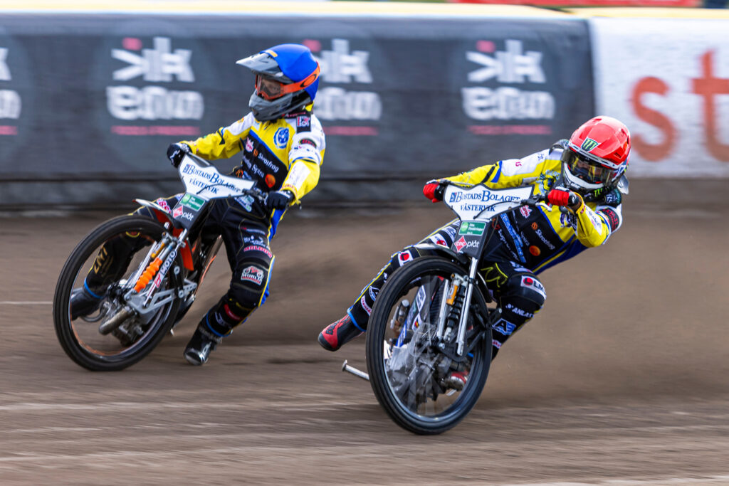 Västervik, SVERIGE - 13 maj 2025:
Västervik Jacob Thorssell Västervik Fredrik Lindgren  under matchen i BAUHAUS-ligan mellan Västervik och Dackarna på Hejla Arena den 13 maj i Västervik
( Foto: Peter Holm / SarnehedPhoto )  Nyckelord Keywords: Speedway, BAUHAUS-ligan, Västervik, Dackarna